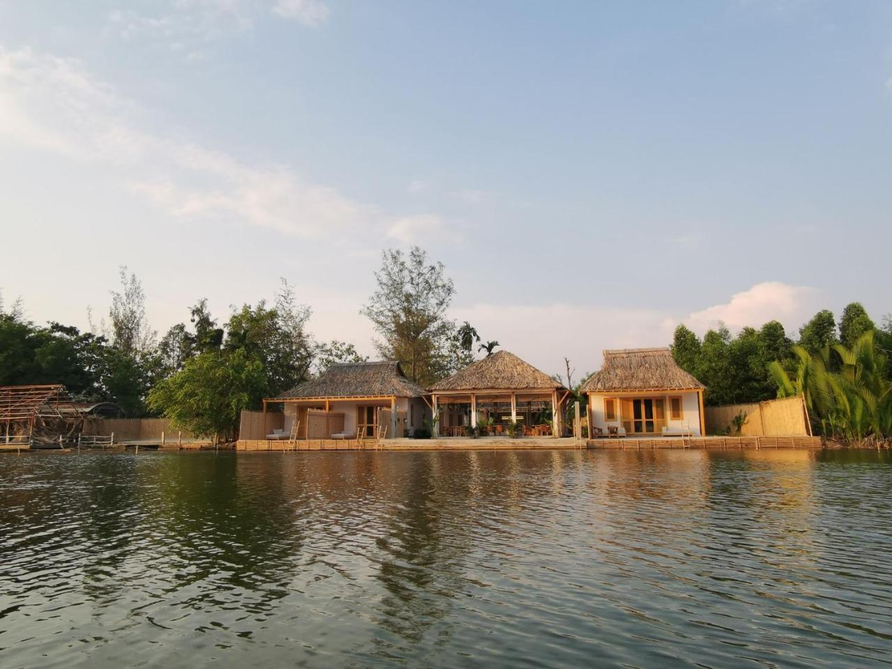 Chi-Bu Riverside Nhon Trach Exterior photo
